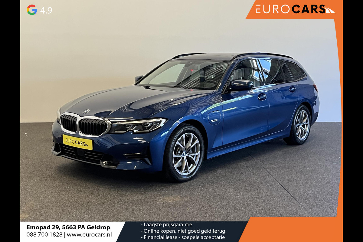 BMW 3 Serie Touring 320e Sportline Aut-8 Panoramadak Head Up Display Laser Licht Adaptive Cruise Trekhaak Leder Navi Parkeer Sensoren