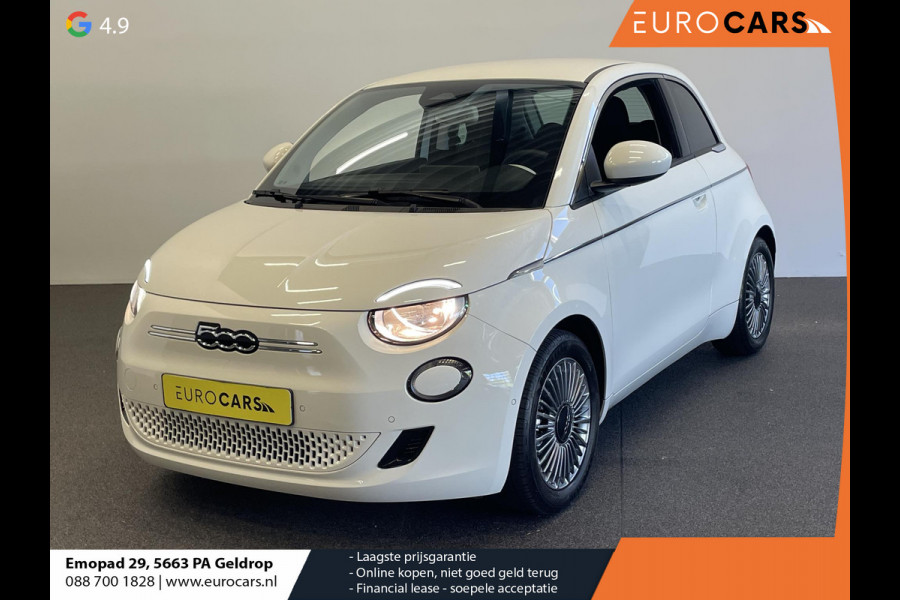 Fiat 500E Comfort Style 3+1 42 kWh 244km actieradius Navigatie Apple Carplay/Android Auto Camera Parkeersensoren Blind Spot Assist Stoelverwarming Lichtmetalen velgen Ledverlichting Climate Control