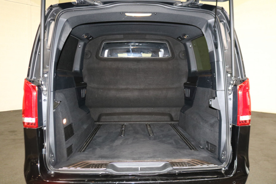 Mercedes-Benz V-Klasse 300d Extra XL DC Avantgarde Edition AMG Burmester