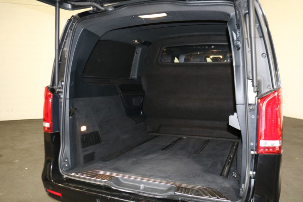 Mercedes-Benz V-Klasse 300d Extra XL DC Avantgarde Edition AMG Burmester