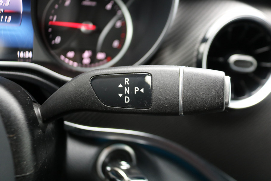 Mercedes-Benz V-Klasse 300d Extra XL DC Avantgarde Edition AMG Burmester