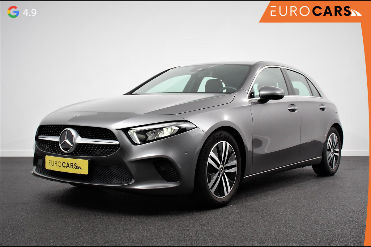 Mercedes-Benz A-Klasse 200 163pk Automaat Progressive Navigatie Camera Lane Assist Stoelverwarming LED DAB Keyless Go Lichtmetalen Velgen