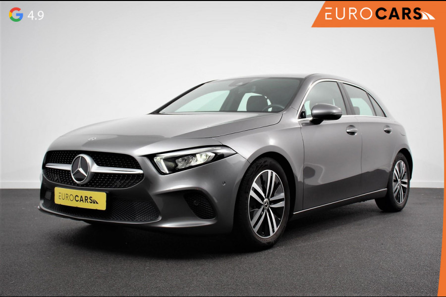 Mercedes-Benz A-Klasse 200 163pk Automaat Progressive Navigatie Camera Lane Assist Stoelverwarming LED DAB Keyless Go Lichtmetalen Velgen
