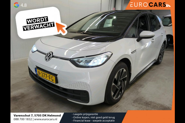 Volkswagen ID.3 Life 58 kWh Navigatie Apple Carplay/Android Auto Parkeersensoren Adaptive Cruise Control Stoel- en stuurverwarming Lichtmetalen velgen Climate Control