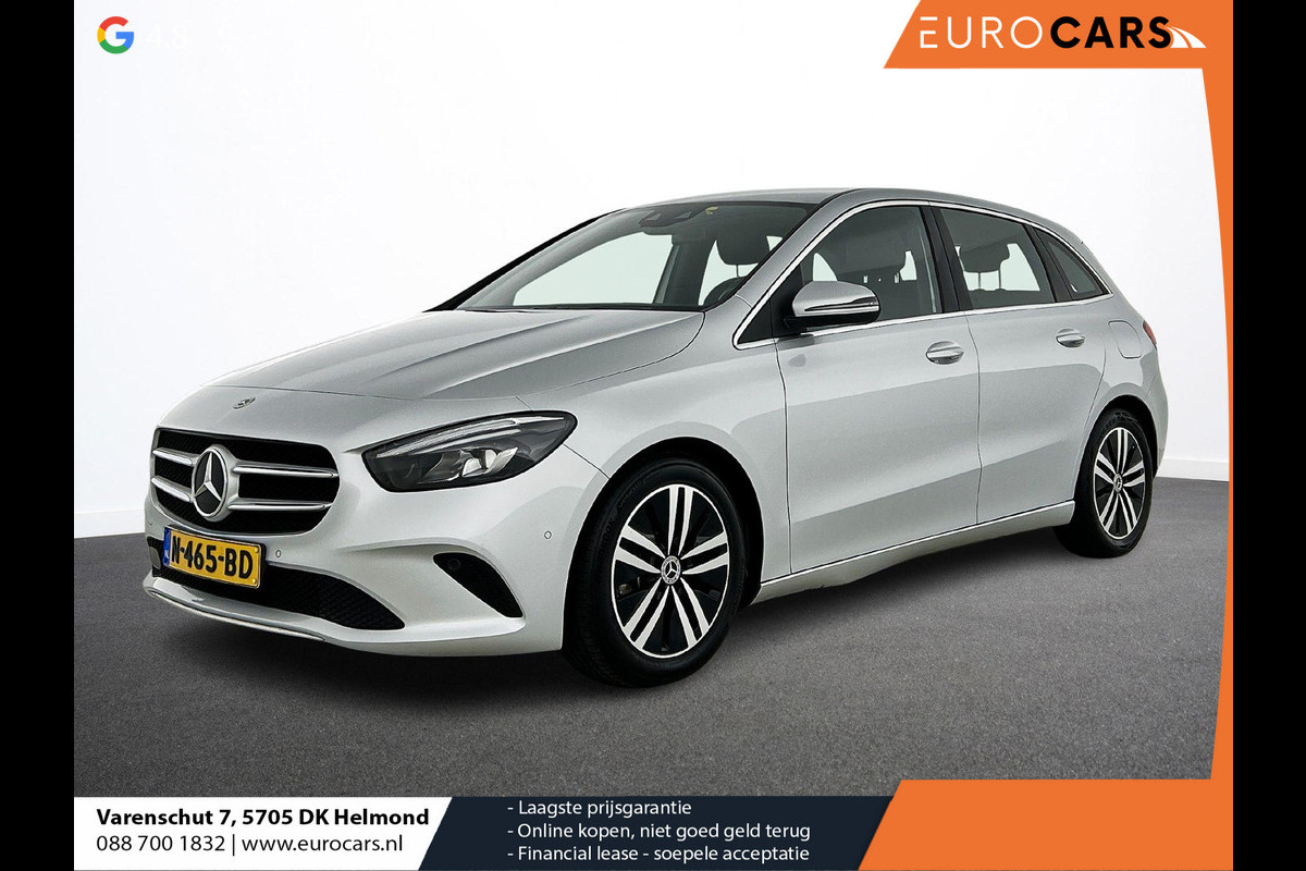 Mercedes-Benz B-Klasse 180 Business Solution Luxury Auto. Trekhaak Navigatie Camera Parkeersensoren Cruise Control Elektrische achterklep Stoelverwarming Virtual Cockpit Leder Climate Control Mercedes-Benz B-Klasse 180 Business Solution Luxury Auto. Trekhaak Navigatie Camera Parkeersensoren Cruise Control Elektrische achterklep Stoelverwarming Virtual Cockpit Leder Climate Control