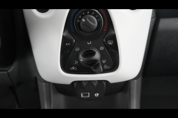 Citroën C1 1.0 VTi Airscape Feel | Vouwdak | Camera | Apple Carplay | DAB+ Citroën C1 1.0 VTi Airscape Feel | Vouwdak | Camera | Apple Carplay | DAB+