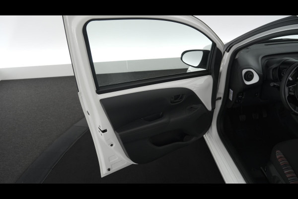 Citroën C1 1.0 VTi Airscape Feel | Vouwdak | Camera | Apple Carplay | DAB+ Citroën C1 1.0 VTi Airscape Feel | Vouwdak | Camera | Apple Carplay | DAB+