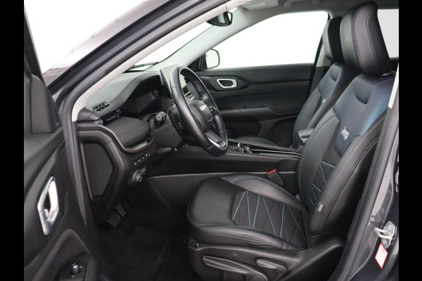 Jeep Compass 4xe 240 Plug-in Hybrid Electric Upland | Stoel & stuurverwarming | Adaptive cruise | Camera | Half leder | Carplay | Navigatie | Keyless | Full LED | Digital Cockpit | PHEV | Plug In Jeep Compass 4xe 240 Plug-in Hybrid Electric Upland | Stoel & stuurverwarming | Adaptive cruise | Camera | Half leder | Carplay | Navigatie | Keyless | Full LED | Digital Cockpit | PHEV | Plug In