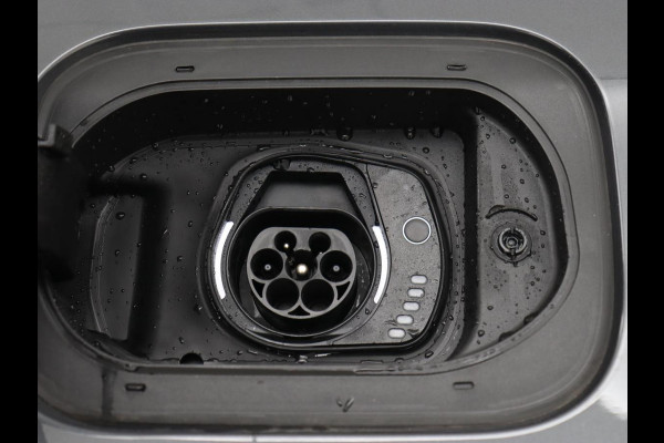 Jeep Compass 4xe 240 Plug-in Hybrid Electric Upland | Stoel & stuurverwarming | Adaptive cruise | Camera | Half leder | Carplay | Navigatie | Keyless | Full LED | Digital Cockpit | PHEV | Plug In Jeep Compass 4xe 240 Plug-in Hybrid Electric Upland | Stoel & stuurverwarming | Adaptive cruise | Camera | Half leder | Carplay | Navigatie | Keyless | Full LED | Digital Cockpit | PHEV | Plug In