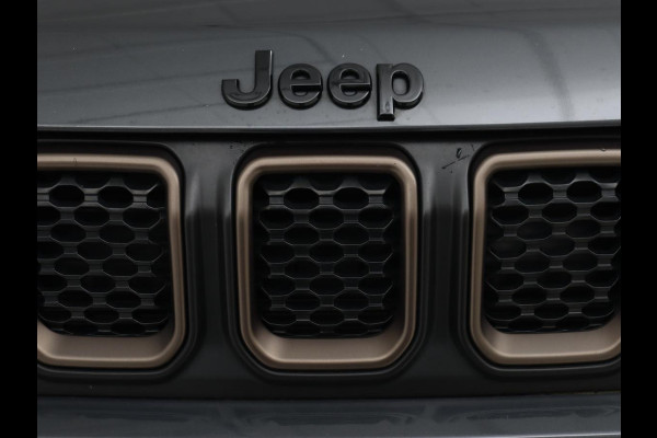 Jeep Compass 4xe 240 Plug-in Hybrid Electric Upland | Stoel & stuurverwarming | Adaptive cruise | Camera | Half leder | Carplay | Navigatie | Keyless | Full LED | Digital Cockpit | PHEV | Plug In Jeep Compass 4xe 240 Plug-in Hybrid Electric Upland | Stoel & stuurverwarming | Adaptive cruise | Camera | Half leder | Carplay | Navigatie | Keyless | Full LED | Digital Cockpit | PHEV | Plug In