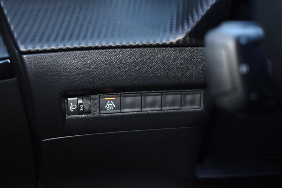 Peugeot 2008 1.2 PureTech 130PK Allure Pack | Carplay | Camera | 3D Dashb. | Stoelverw. | Incl. garantie Peugeot 2008 1.2 PureTech 130PK Allure Pack | Carplay | Camera | 3D Dashb. | Stoelverw. | Incl. garantie