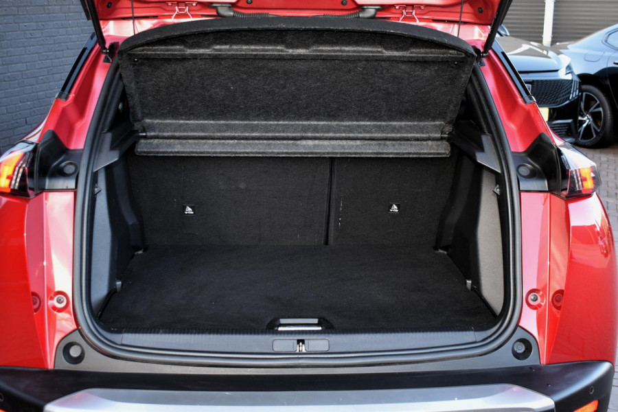 Peugeot 2008 1.2 PureTech 130PK Allure Pack | Carplay | Camera | 3D Dashb. | Stoelverw. | Incl. garantie Peugeot 2008 1.2 PureTech 130PK Allure Pack | Carplay | Camera | 3D Dashb. | Stoelverw. | Incl. garantie