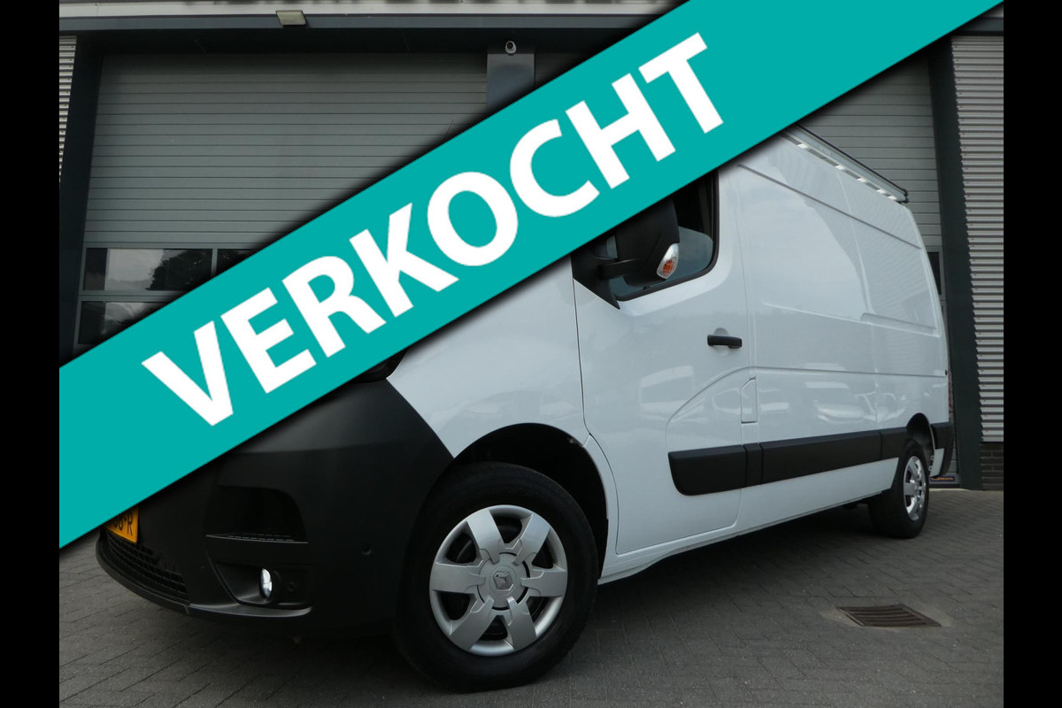 Renault Master T35 2.3 dCi 150pk, L2H2, Airco, Camera, Trekhaak, 3-Zits, PDC. Renault Master T35 2.3 dCi 150pk, L2H2, Airco, Camera, Trekhaak, 3-Zits, PDC.