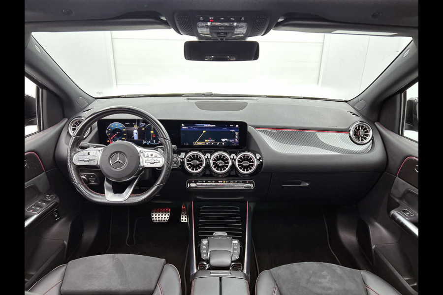 Mercedes-Benz B-Klasse 180 Business Solution AMG | SFEER | PANO | NL-AUTO | STOELVERW | CARPLAY | ACHTERCAM |ETC