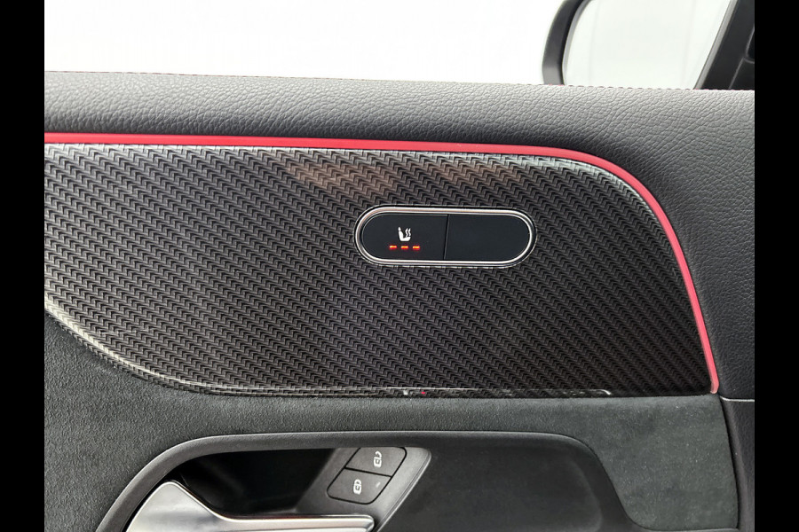 Mercedes-Benz B-Klasse 180 Business Solution AMG | SFEER | PANO | NL-AUTO | STOELVERW | CARPLAY | ACHTERCAM |ETC