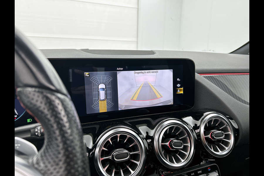 Mercedes-Benz B-Klasse 180 Business Solution AMG | SFEER | PANO | NL-AUTO | STOELVERW | CARPLAY | ACHTERCAM |ETC