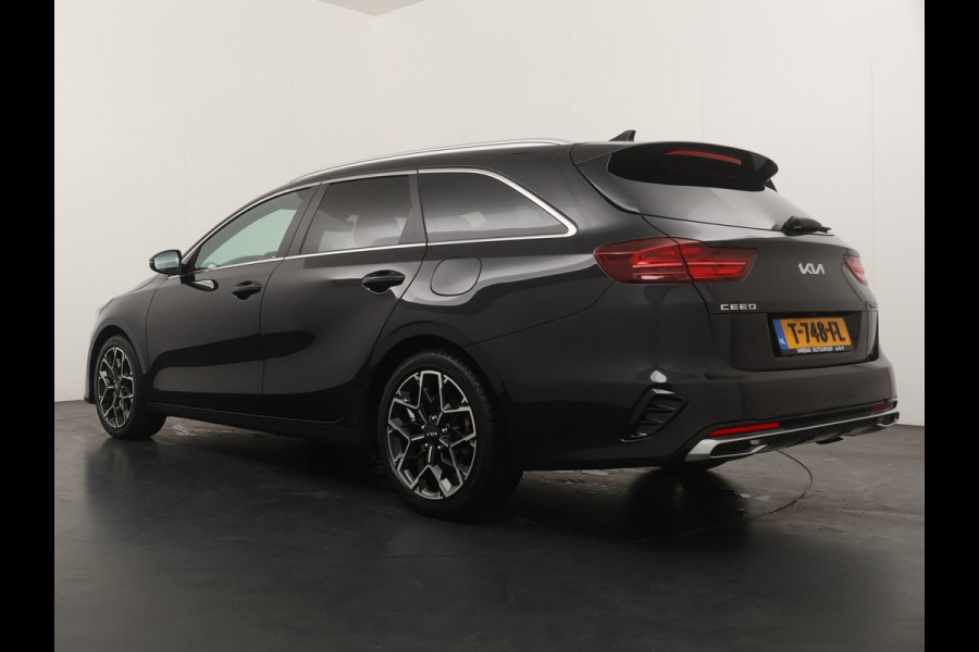 Kia Ceed Sportswagon Automaat 1.5 T-GDi GT-Line Automaat - Automatische achterklep - Schuif/Kantel dak - Apple Carplay/Android Auto - Adaptive cruise control - Keyless entry - Fabrieksgarantie t/m 30-06-2030