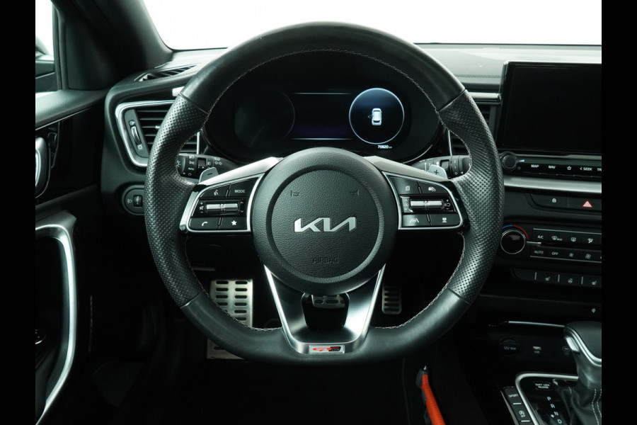 Kia Ceed Sportswagon Automaat 1.5 T-GDi GT-Line Automaat - Automatische achterklep - Schuif/Kantel dak - Apple Carplay/Android Auto - Adaptive cruise control - Keyless entry - Fabrieksgarantie t/m 30-06-2030