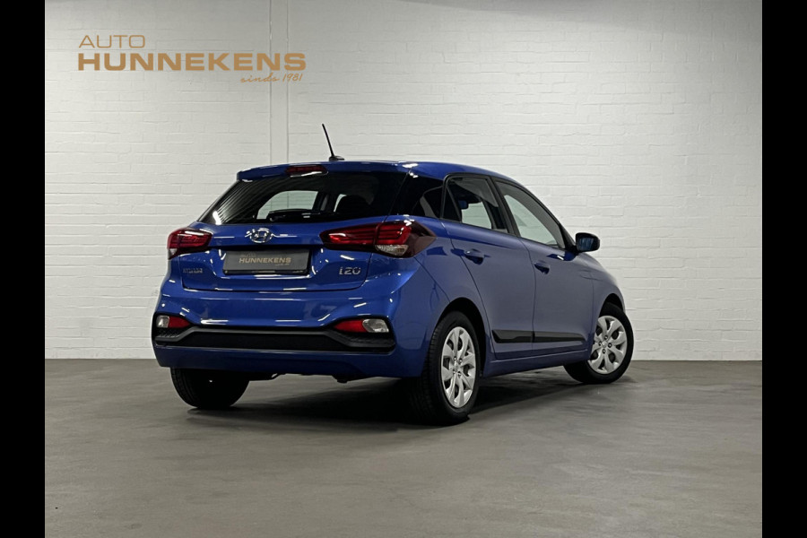 Hyundai i20 1.0 T-GDI Comfort Apple Carplay/Android auto | Cruise control | Camera | Parkeersensoren achter | Origineel NL | Hyundai i20 1.0 T-GDI Comfort Apple Carplay/Android auto | Cruise control | Camera | Parkeersensoren achter | Origineel NL |