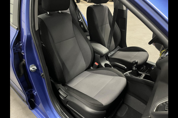 Hyundai i20 1.0 T-GDI Comfort Apple Carplay/Android auto | Cruise control | Camera | Parkeersensoren achter | Origineel NL | Hyundai i20 1.0 T-GDI Comfort Apple Carplay/Android auto | Cruise control | Camera | Parkeersensoren achter | Origineel NL |