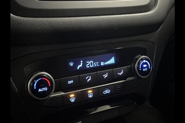Hyundai i20 1.0 T-GDI Comfort Apple Carplay/Android auto | Cruise control | Camera | Parkeersensoren achter | Origineel NL | Hyundai i20 1.0 T-GDI Comfort Apple Carplay/Android auto | Cruise control | Camera | Parkeersensoren achter | Origineel NL |