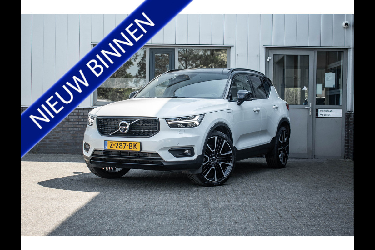 Volvo XC40 1.5 T5 Recharge R-Design | Pano | Trekhaak Volvo XC40 1.5 T5 Recharge R-Design | Pano | Trekhaak
