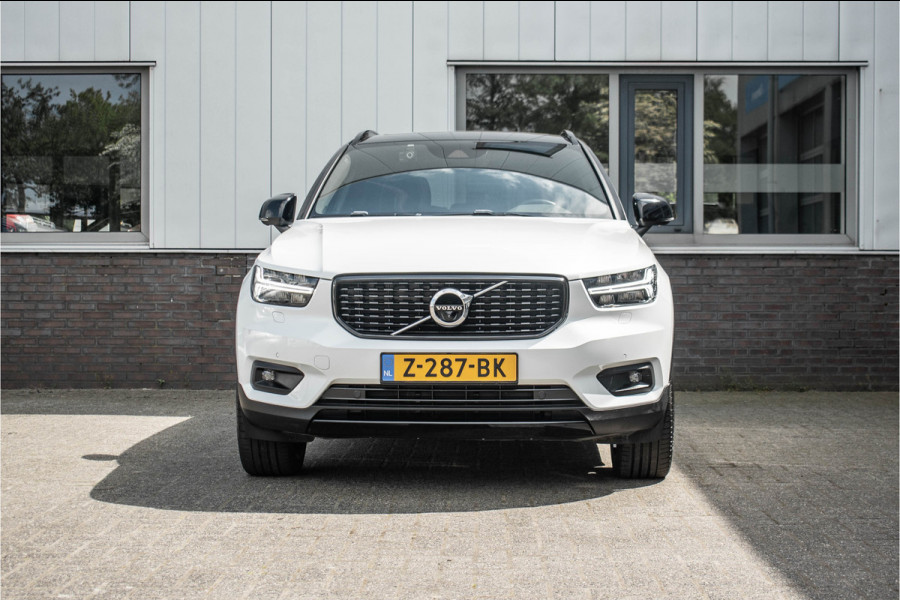 Volvo XC40 1.5 T5 Recharge R-Design | Pano | Trekhaak Volvo XC40 1.5 T5 Recharge R-Design | Pano | Trekhaak