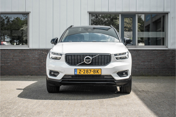 Volvo XC40 1.5 T5 Recharge R-Design | Pano | Trekhaak Volvo XC40 1.5 T5 Recharge R-Design | Pano | Trekhaak