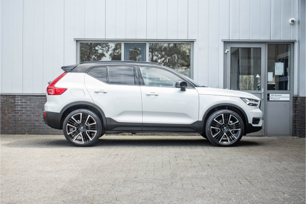 Volvo XC40 1.5 T5 Recharge R-Design | Pano | Trekhaak Volvo XC40 1.5 T5 Recharge R-Design | Pano | Trekhaak