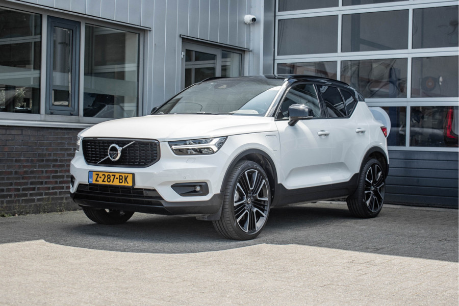 Volvo XC40 1.5 T5 Recharge R-Design | Pano | Trekhaak Volvo XC40 1.5 T5 Recharge R-Design | Pano | Trekhaak