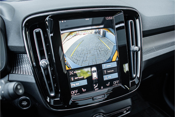 Volvo XC40 1.5 T5 Recharge R-Design | Pano | Trekhaak Volvo XC40 1.5 T5 Recharge R-Design | Pano | Trekhaak