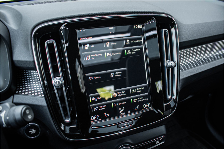 Volvo XC40 1.5 T5 Recharge R-Design | Pano | Trekhaak Volvo XC40 1.5 T5 Recharge R-Design | Pano | Trekhaak