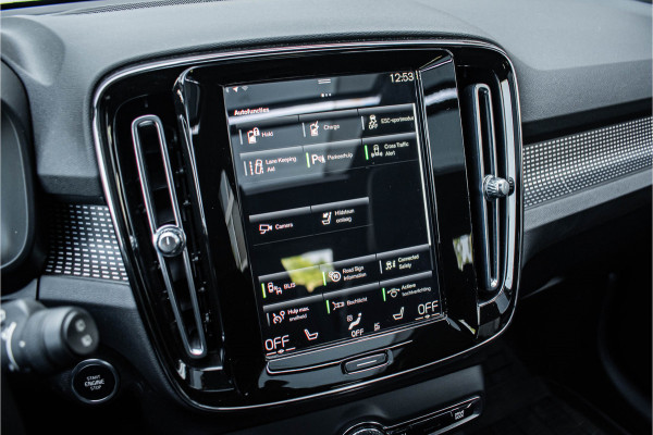 Volvo XC40 1.5 T5 Recharge R-Design | Pano | Trekhaak Volvo XC40 1.5 T5 Recharge R-Design | Pano | Trekhaak