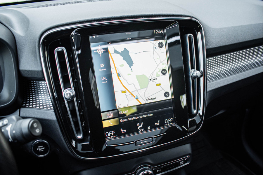 Volvo XC40 1.5 T5 Recharge R-Design | Pano | Trekhaak Volvo XC40 1.5 T5 Recharge R-Design | Pano | Trekhaak