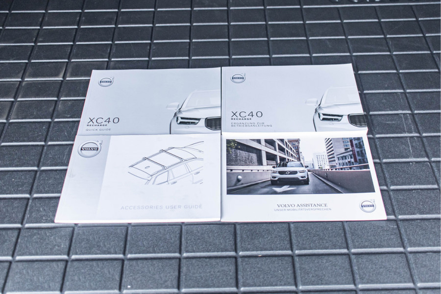 Volvo XC40 1.5 T5 Recharge R-Design | Pano | Trekhaak Volvo XC40 1.5 T5 Recharge R-Design | Pano | Trekhaak
