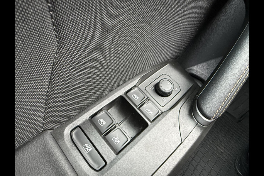 CUPRA Formentor 1.5 TSI e-Hybrid Adap.Cruise|CarPlay|LED|PDC CUPRA Formentor 1.5 TSI e-Hybrid Adap.Cruise|CarPlay|LED|PDC