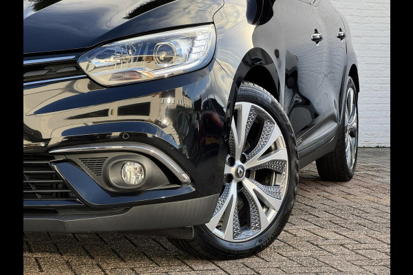 Renault Scénic 1.3 TCe Intens Climate control Cruise control Navigatie Apple Android Parkeersensoren plus camera Dodehoekdetectie Renault Scénic 1.3 TCe Intens Climate control Cruise control Navigatie Apple Android Parkeersensoren plus camera Dodehoekdetectie
