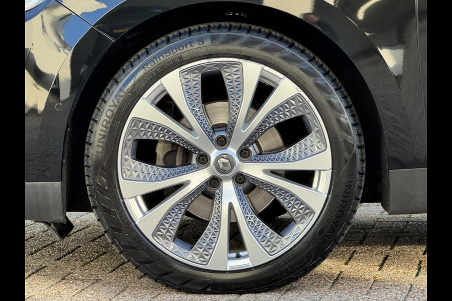 Renault Scénic 1.3 TCe Intens Climate control Cruise control Navigatie Apple Android Parkeersensoren plus camera Dodehoekdetectie Renault Scénic 1.3 TCe Intens Climate control Cruise control Navigatie Apple Android Parkeersensoren plus camera Dodehoekdetectie