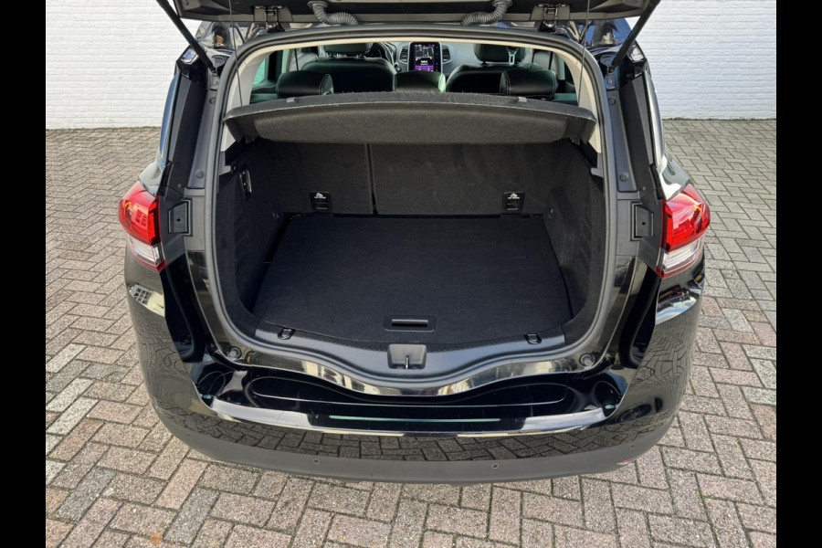 Renault Scénic 1.3 TCe Intens Climate control Cruise control Navigatie Apple Android Parkeersensoren plus camera Dodehoekdetectie Renault Scénic 1.3 TCe Intens Climate control Cruise control Navigatie Apple Android Parkeersensoren plus camera Dodehoekdetectie