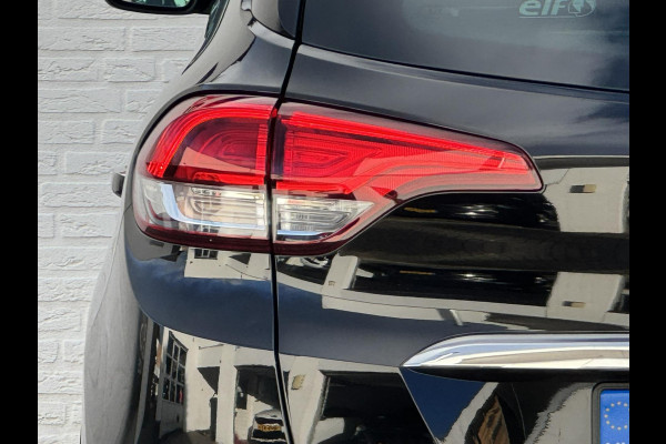 Renault Scénic 1.3 TCe Intens Climate control Cruise control Navigatie Apple Android Parkeersensoren plus camera Dodehoekdetectie Renault Scénic 1.3 TCe Intens Climate control Cruise control Navigatie Apple Android Parkeersensoren plus camera Dodehoekdetectie