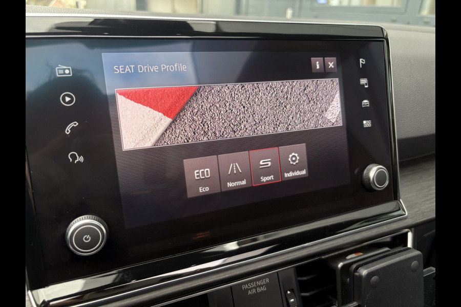 Seat Tarraco 1.5 TSI DSG Xcellence SCHUIFDAK/BEATS/LEDER/DODEHOEK/20INCH Seat Tarraco 1.5 TSI DSG Xcellence SCHUIFDAK/BEATS/LEDER/DODEHOEK/20INCH