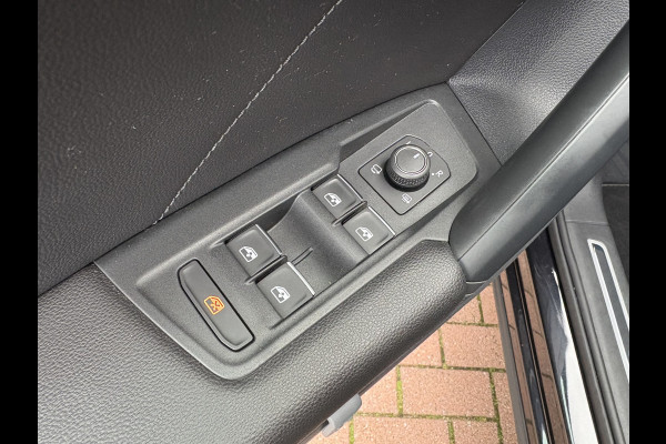 Seat Tarraco 1.5 TSI DSG Xcellence SCHUIFDAK/BEATS/LEDER/DODEHOEK/20INCH Seat Tarraco 1.5 TSI DSG Xcellence SCHUIFDAK/BEATS/LEDER/DODEHOEK/20INCH