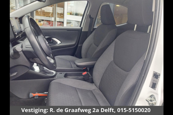 Toyota Yaris 1.5 Hybrid Dynamic | Afneembare trekhaak | Apple Carplay & Android Auto | Adaptieve Cruise Control | Toyota Yaris 1.5 Hybrid Dynamic | Afneembare trekhaak | Apple Carplay & Android Auto | Adaptieve Cruise Control |