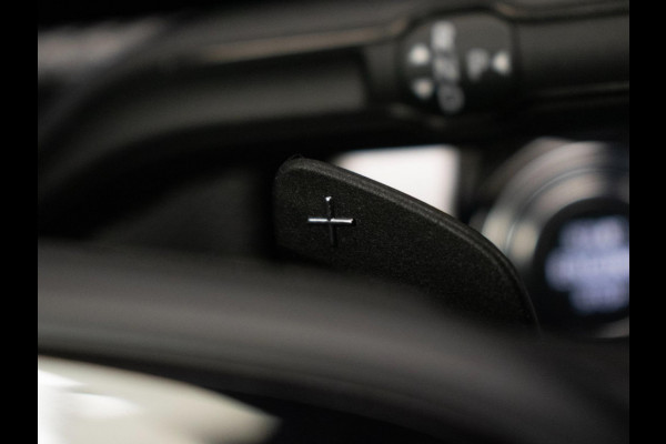 Mercedes-Benz A-Klasse 200 Business Sport (STERRENHEMEL,APPLE CARPLAY,NAVI,SPORTSTOELEN,STOELVERWARMING,CAMERA,LED,GETINT,PDC) Mercedes-Benz A-Klasse 200 Business Sport (STERRENHEMEL,APPLE CARPLAY,NAVI,SPORTSTOELEN,STOELVERWARMING,CAMERA,LED,GETINT,PDC)