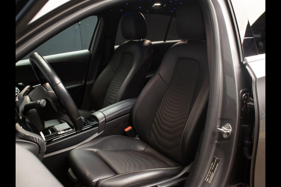 Mercedes-Benz A-Klasse 200 Business Sport (STERRENHEMEL,APPLE CARPLAY,NAVI,SPORTSTOELEN,STOELVERWARMING,CAMERA,LED,GETINT,PDC) Mercedes-Benz A-Klasse 200 Business Sport (STERRENHEMEL,APPLE CARPLAY,NAVI,SPORTSTOELEN,STOELVERWARMING,CAMERA,LED,GETINT,PDC)