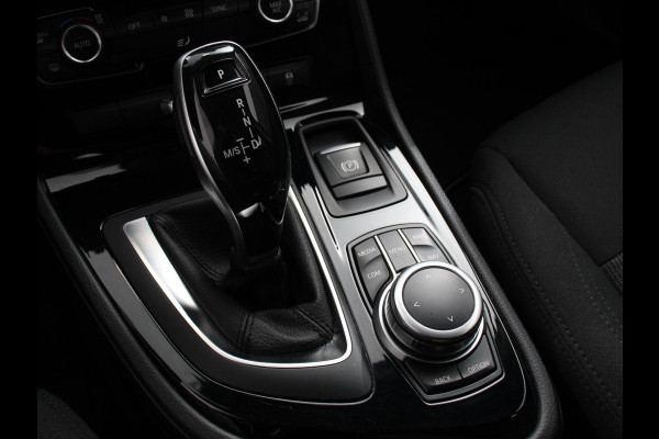 BMW 2 Serie Gran Tourer 218i Automaat 7p. Corporate Lease Executive 7p | Cruise control | Lichtmetalen velgen | Navigatie | Parkeersensoren achter | Radio | LED BMW 2 Serie Gran Tourer 218i Automaat 7p. Corporate Lease Executive 7p | Cruise control | Lichtmetalen velgen | Navigatie | Parkeersensoren achter | Radio | LED
