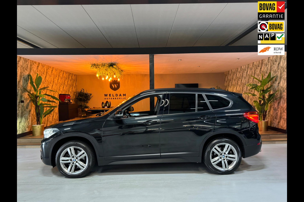 BMW X1 XDrive20i Executive Garantie Camera StoelVW Elek Achterklep PDC Cruise Navi Clima Led Lane All Season Rijklaar BMW X1 XDrive20i Executive Garantie Camera StoelVW Elek Achterklep PDC Cruise Navi Clima Led Lane All Season Rijklaar