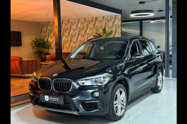BMW X1 XDrive20i Executive Garantie Camera StoelVW Elek Achterklep PDC Cruise Navi Clima Led Lane All Season Rijklaar