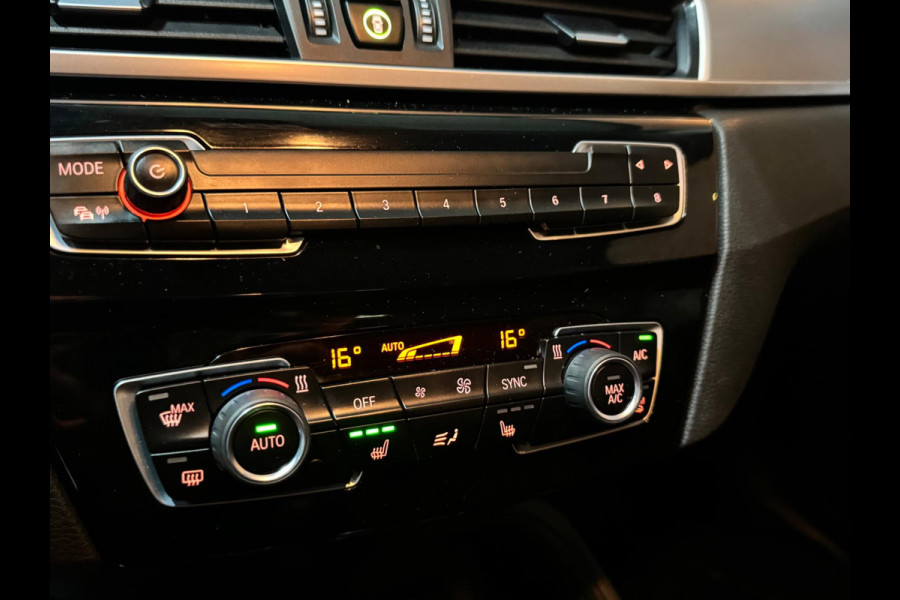 BMW X1 XDrive20i Executive Garantie Camera StoelVW Elek Achterklep PDC Cruise Navi Clima Led Lane All Season Rijklaar