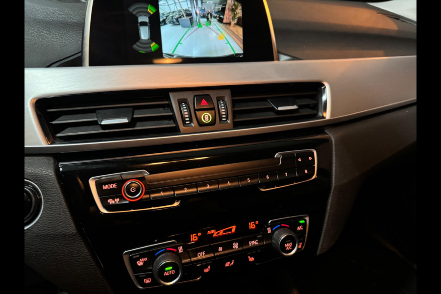 BMW X1 XDrive20i Executive Garantie Camera StoelVW Elek Achterklep PDC Cruise Navi Clima Led Lane All Season Rijklaar